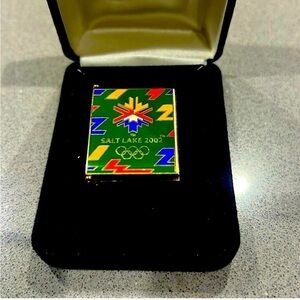Salt Lake City 2002 Olympics Vintage Scrapbook Pin | Official Collectible